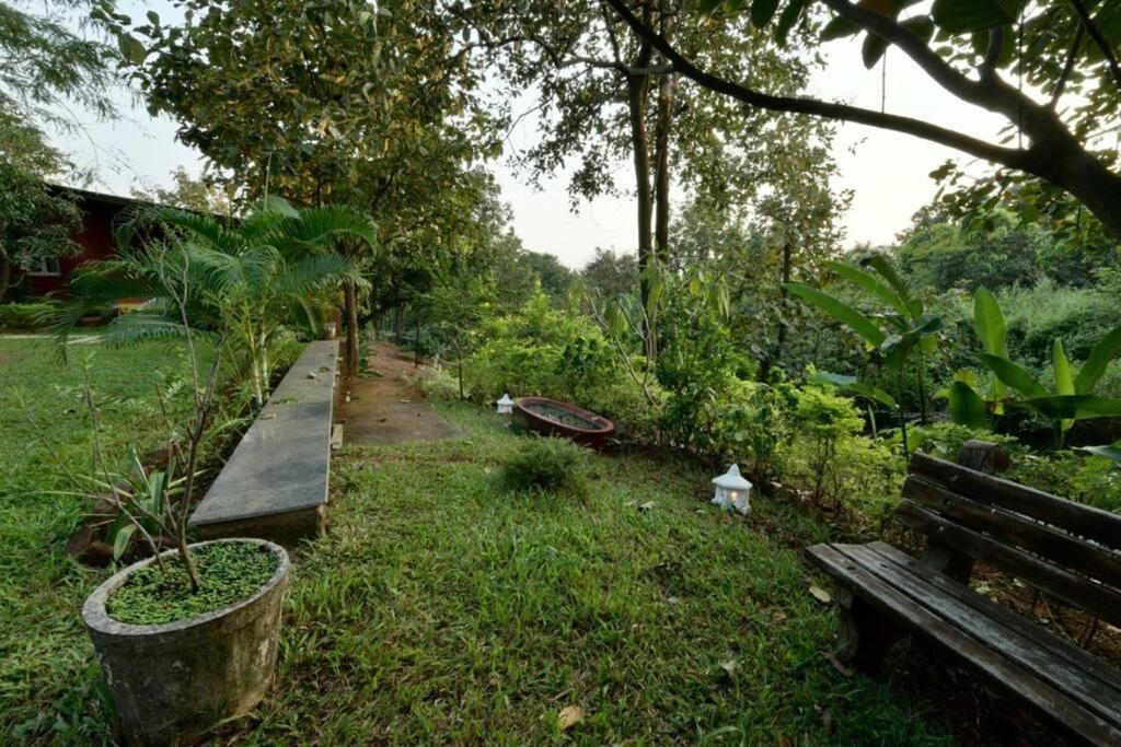 Lobville Homestay Karjat Exterior photo